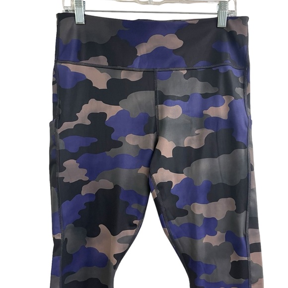 Athleta Ultimate Stash Printed 7/8 Tight large - Picture 2 of 14